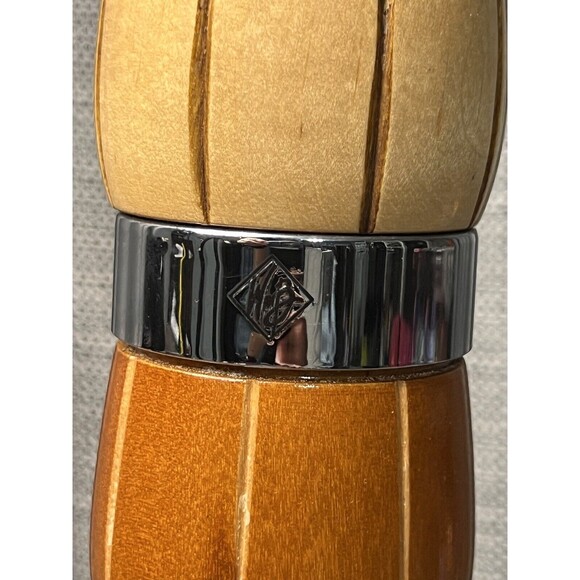 Robert Wilhelm William Bounds Wooden Pepper Mill Grinder Salt Shaker Combo - Picture 3 of 15